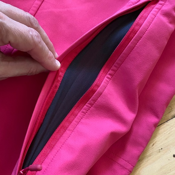 RARE Lululemon Bright Pink Snowpants - Size 4 - Picture 3 of 11